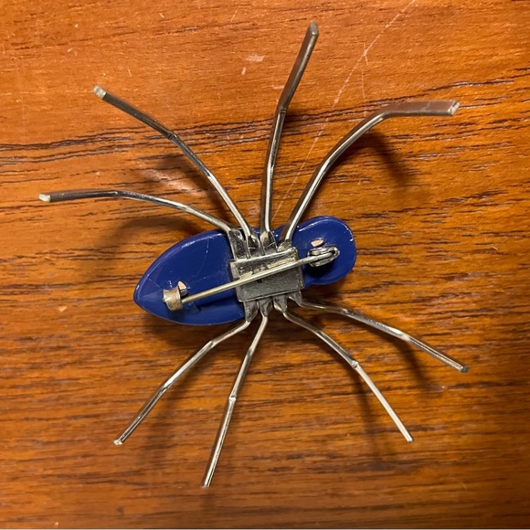 Vintage Spider Brooch - Picture 2 of 4